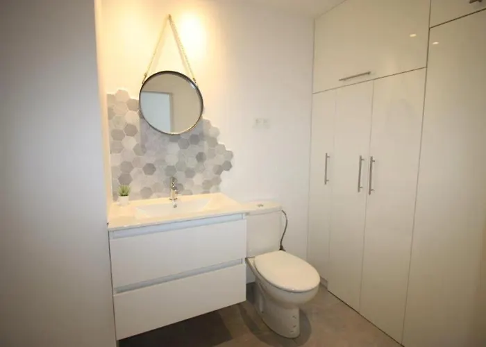 アパート Walking Distance To Torreblanca Rio Sol フエンヒロラ