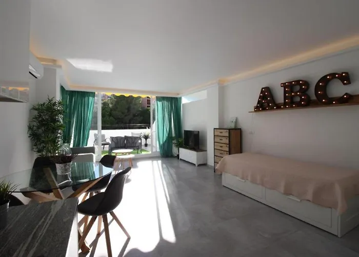 Walking Distance To Torreblanca Rio Sol * フエンヒロラ