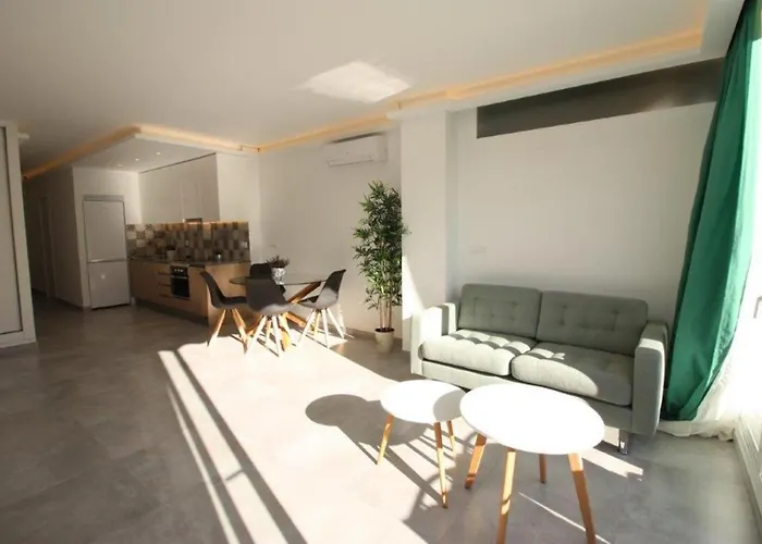 Walking Distance To Torreblanca Rio Sol